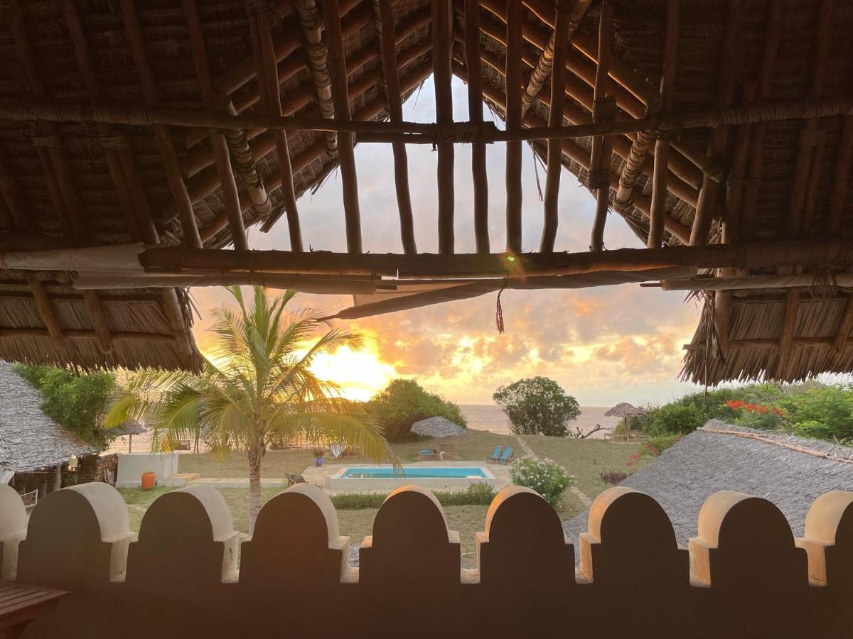 Pangani Cliffs Lodge Exterior photo