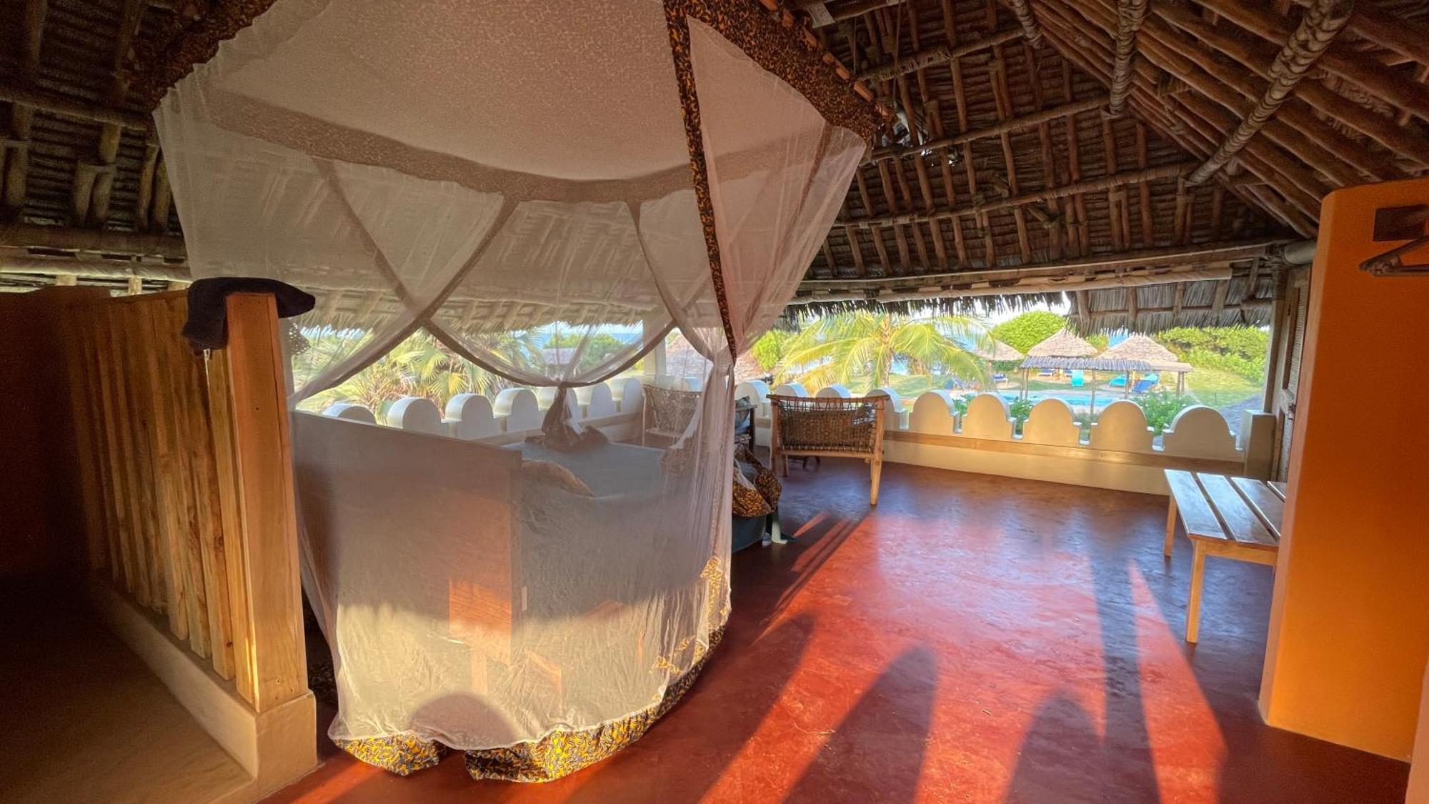 Pangani Cliffs Lodge Exterior photo